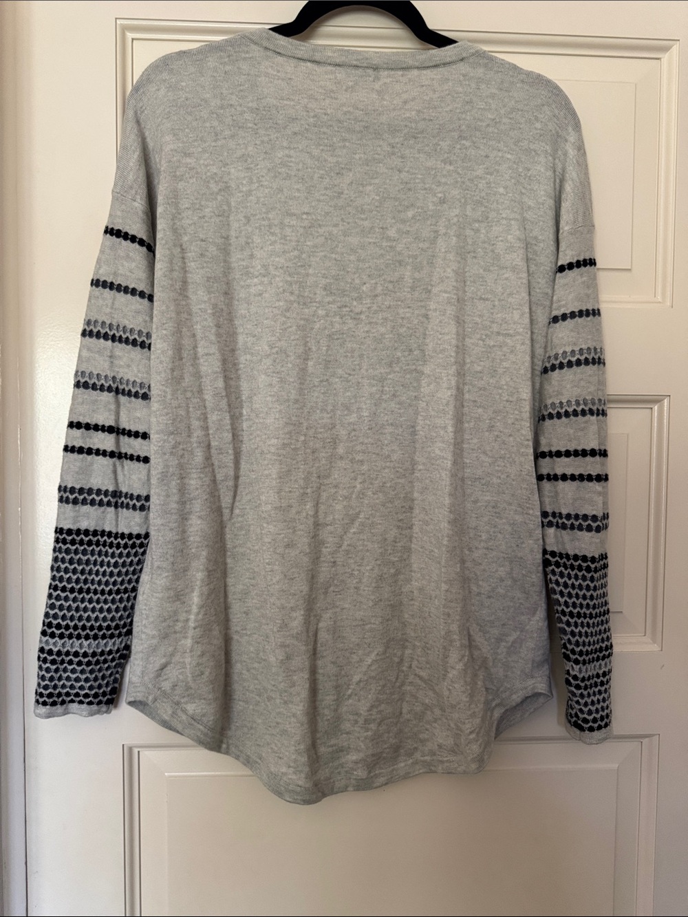 Smartwool Heather Gray Sweater with Navy Dot-Striped Sleeves - Picture 4 of 4